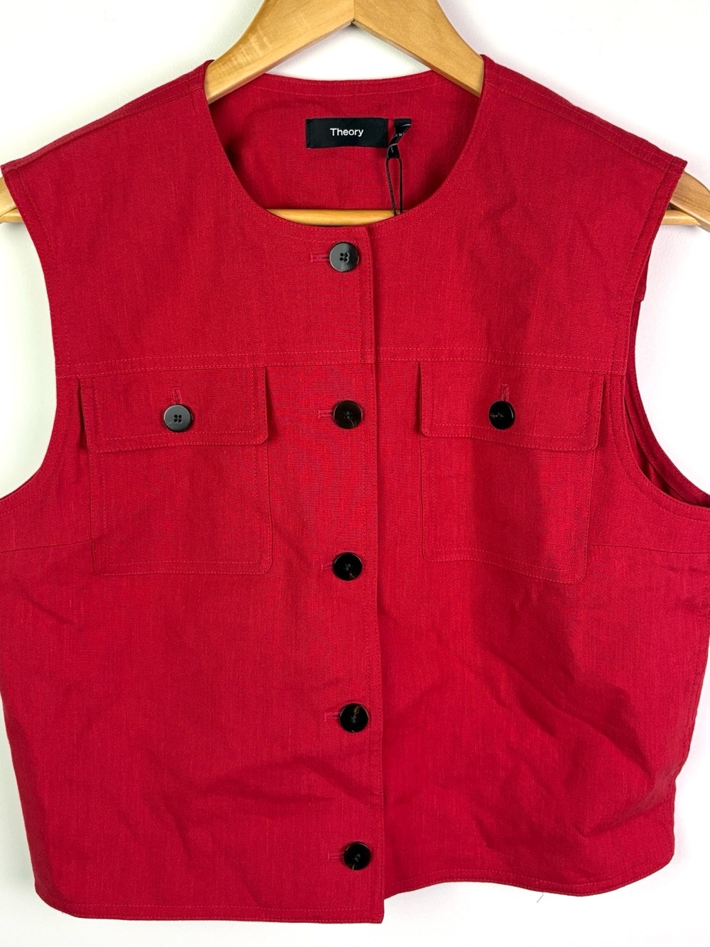 NWT Theory Women's Red Button-Front Sleeveless ‘Trucker Vest’ size 10 - Picture 3 of 9